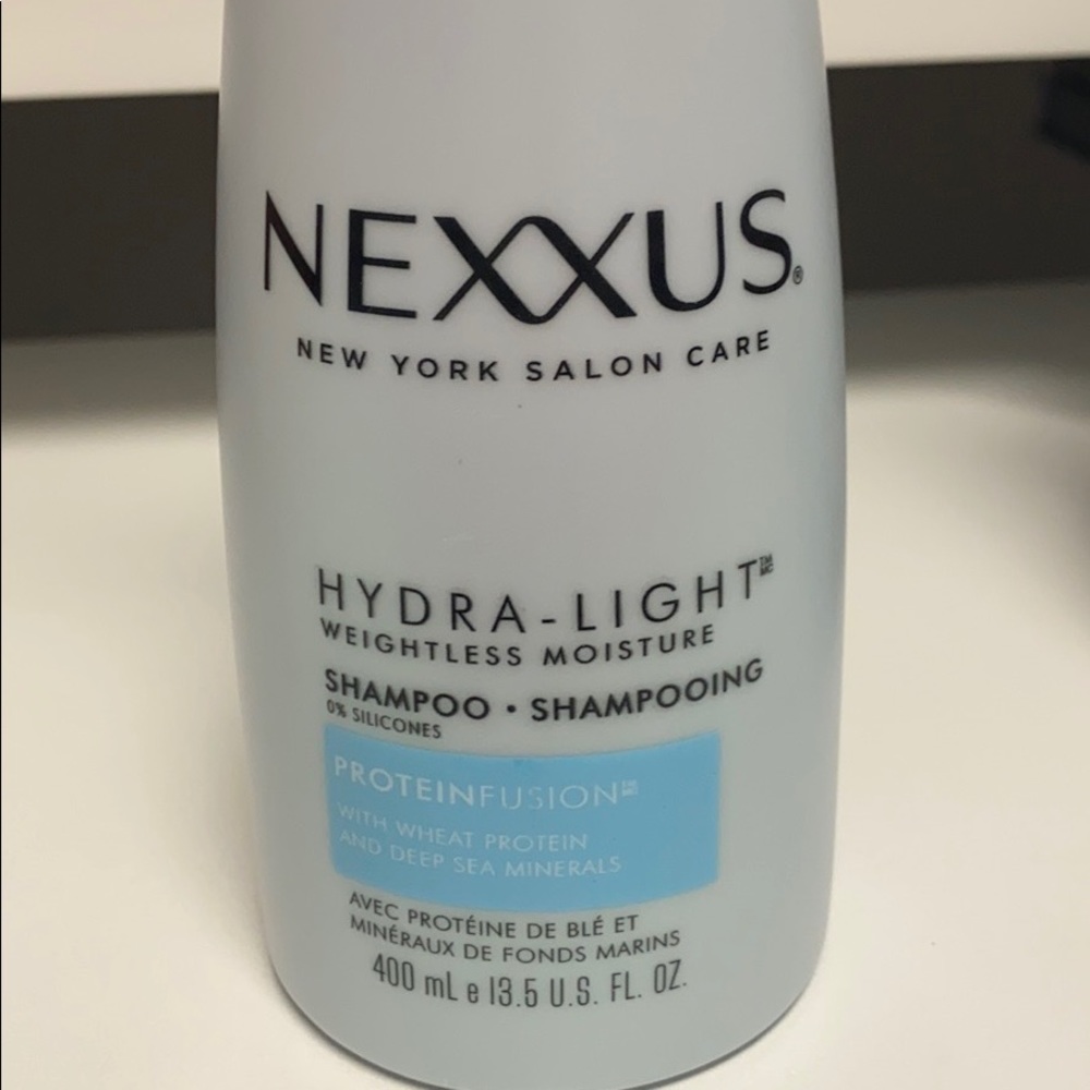 Nexxus Hydra-Light Weightless Shampoo 13.5oz